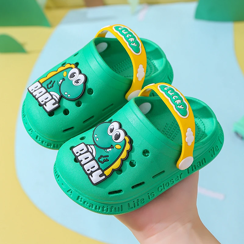 凉鞋2025新款男女小孩2-6岁学步宝宝可爱卡通防滑包头洞洞