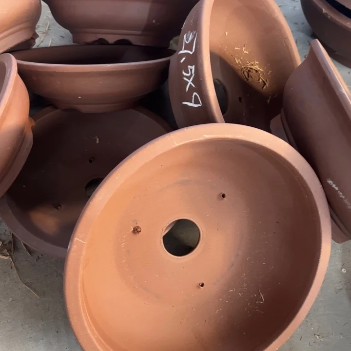 紫砂花盆100-8。