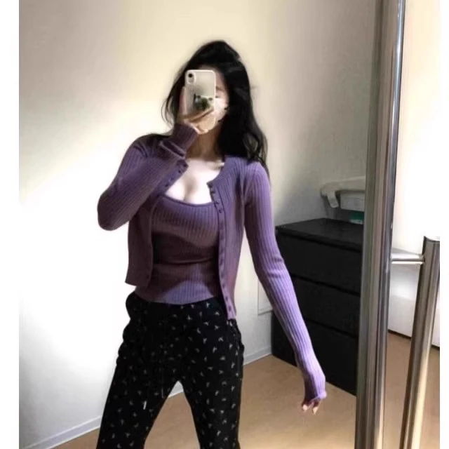 韩系设计感春夏穿搭针织吊带开衫两件套女春季紫色修身显瘦小上衣