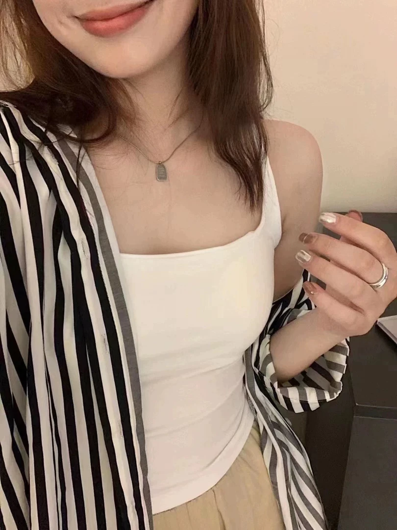 背心女装带胸垫内搭外穿百搭打底通勤出游重庆朝天门女装批发直播