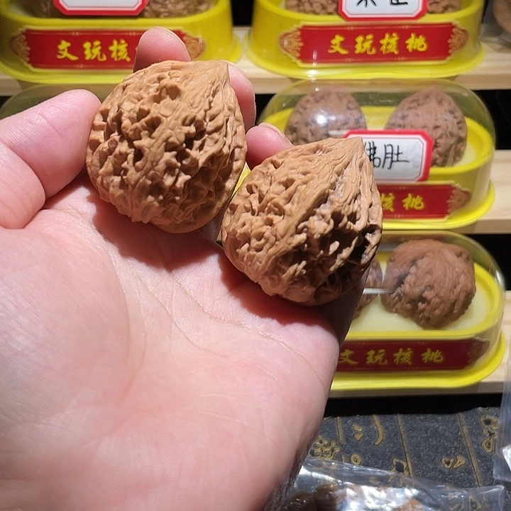 文玩核桃把件鸡心3.8