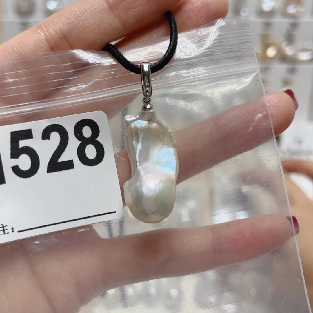 颈饰未镶嵌淡水珍珠