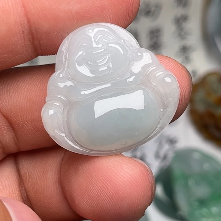 翡翠未镶嵌颈饰佛