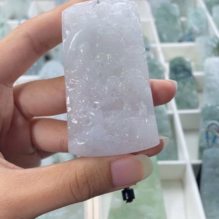 翡翠挂件未镶嵌翡翠