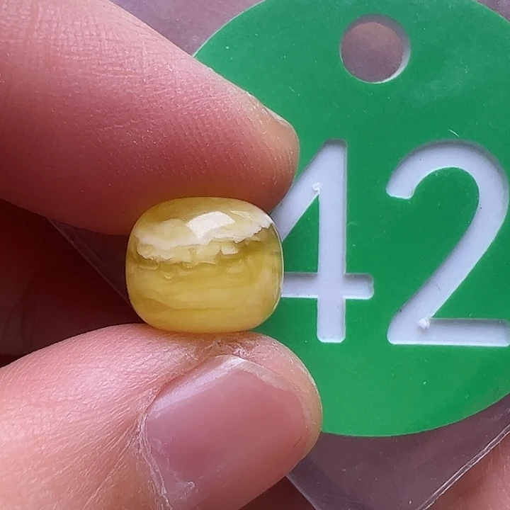 未镶嵌蜜蜡裸石10m m