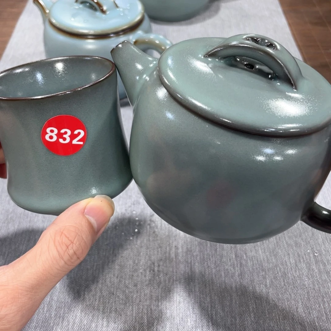 瓷片小微瑕。。。。。。。。。。。