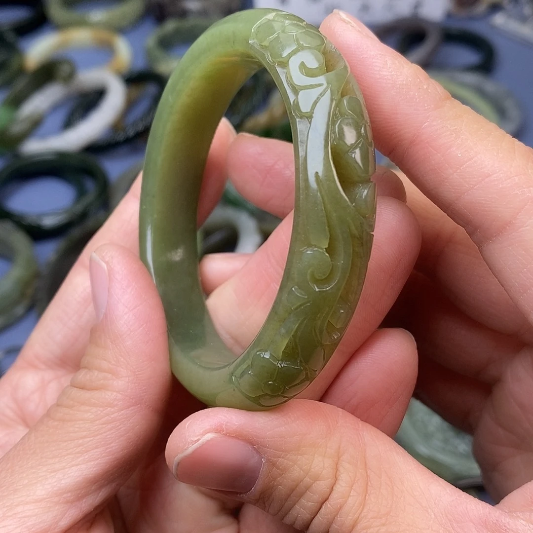 和田玉（黄玉）未镶嵌手镯009，圈口56.7mm半镂空梅花镯（小包容）