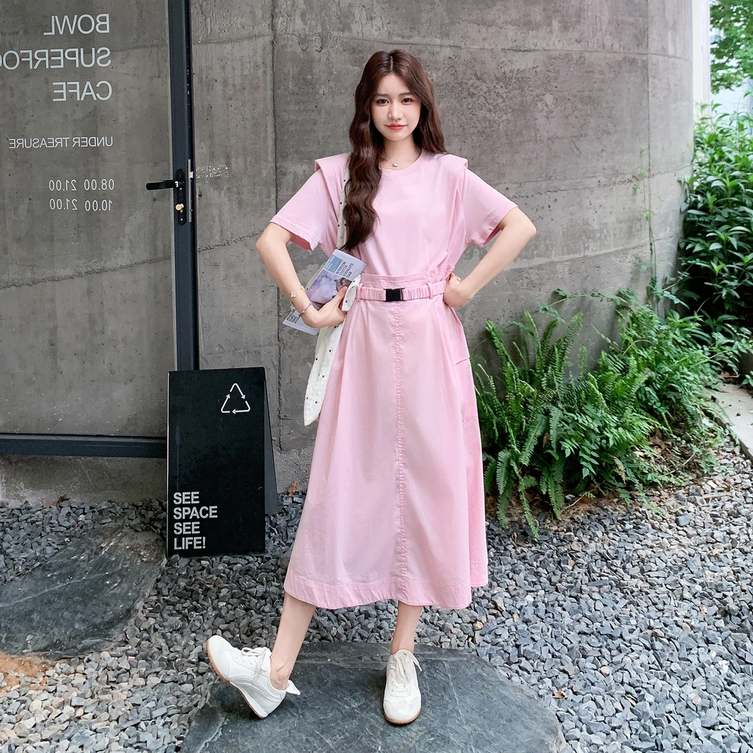 甜美度假风粉色连衣裙女2025夏季新款设计感系带收腰显瘦A字长裙