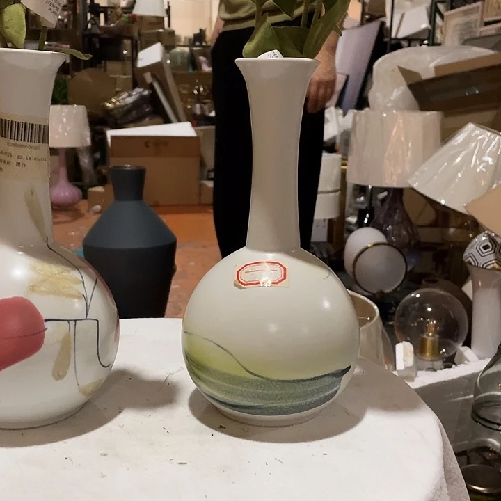 陶瓷花瓶，茶杯茶具。