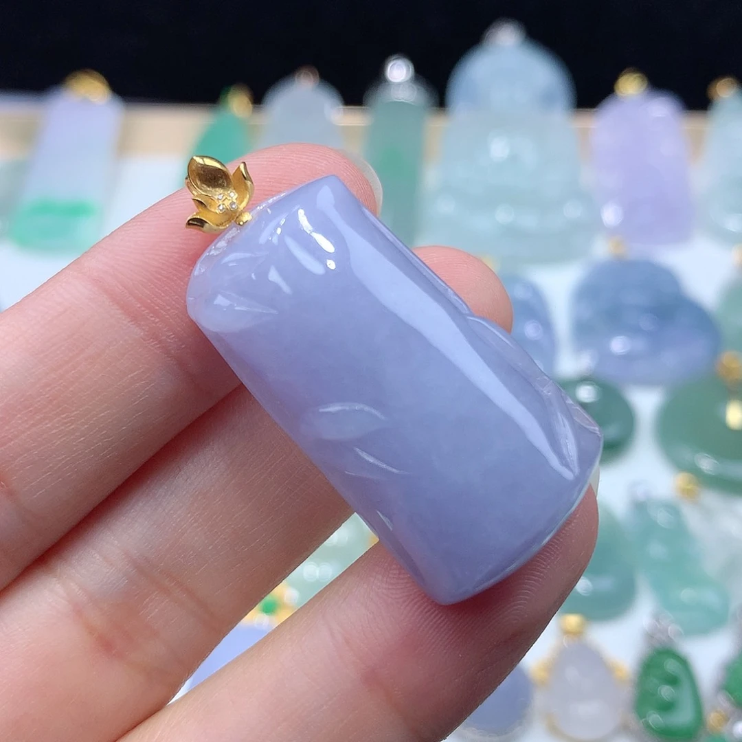 颈饰18K金镶嵌翡翠翡翠