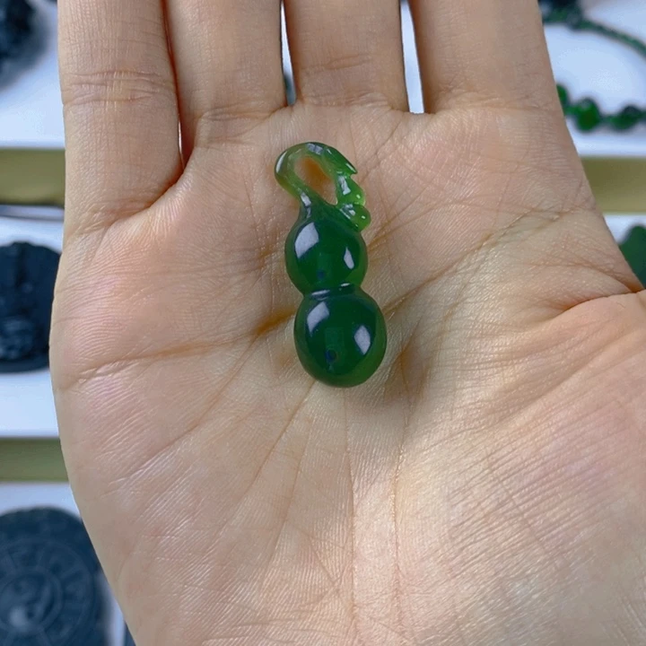 风***淡蛇纹石玉未镶嵌吊坠(不含链)