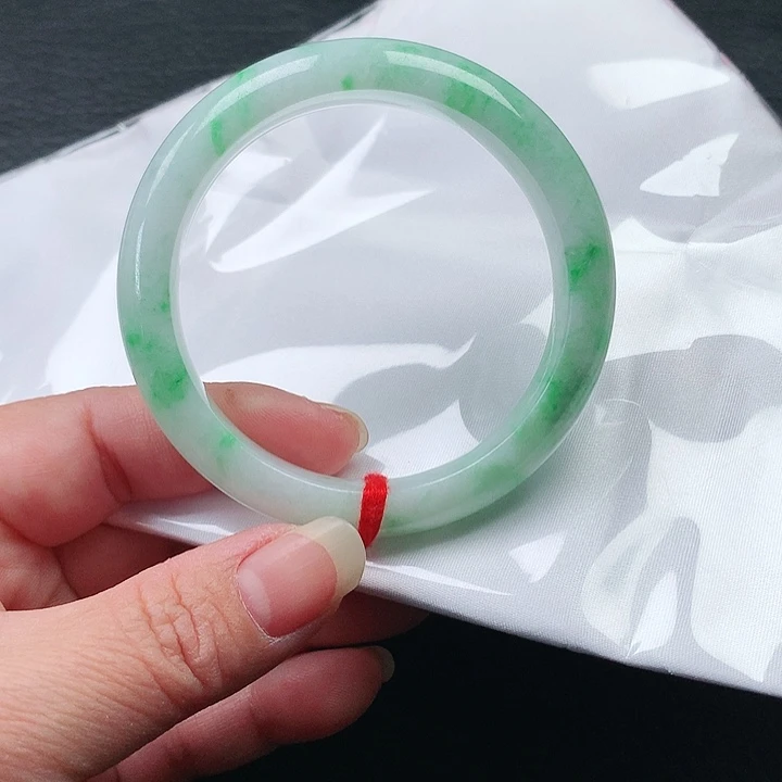 翡翠手镯未镶嵌翡翠022