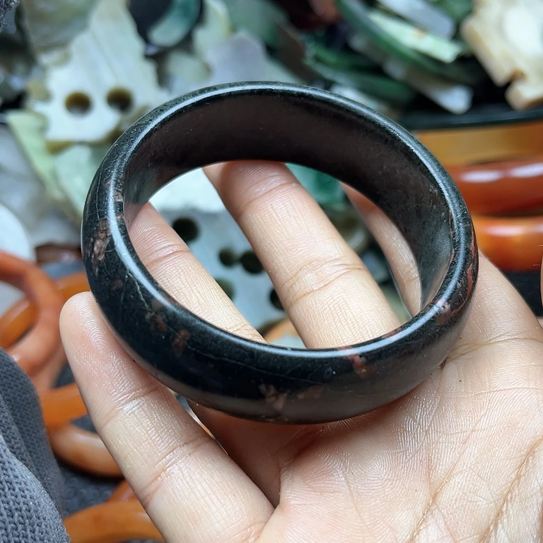 颈饰未镶嵌石英岩玉60