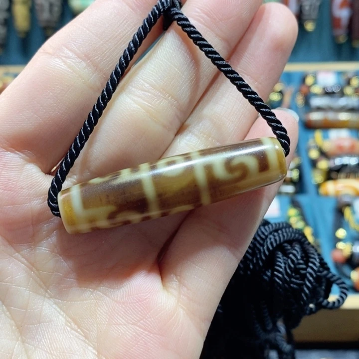 玛瑙/玉髓颈饰合金22