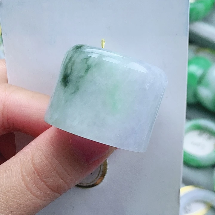 翡翠未镶嵌戒指28.29号