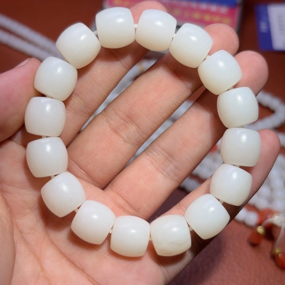 未镶嵌和田玉挂件只**生