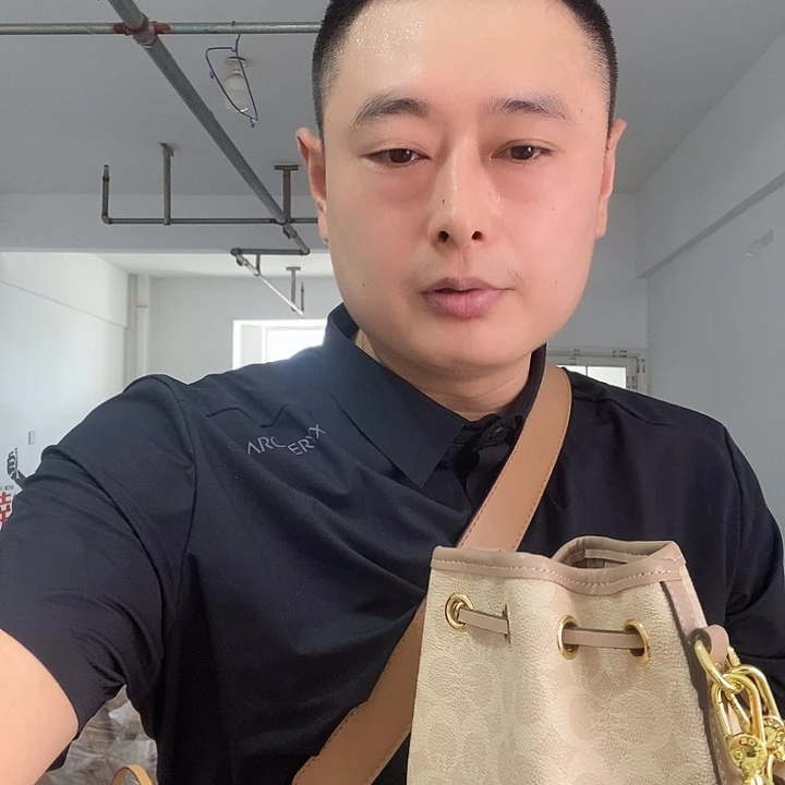 麂皮（革）水牛皮（革）锦纶PVC牛皮（革）山羊皮（革）