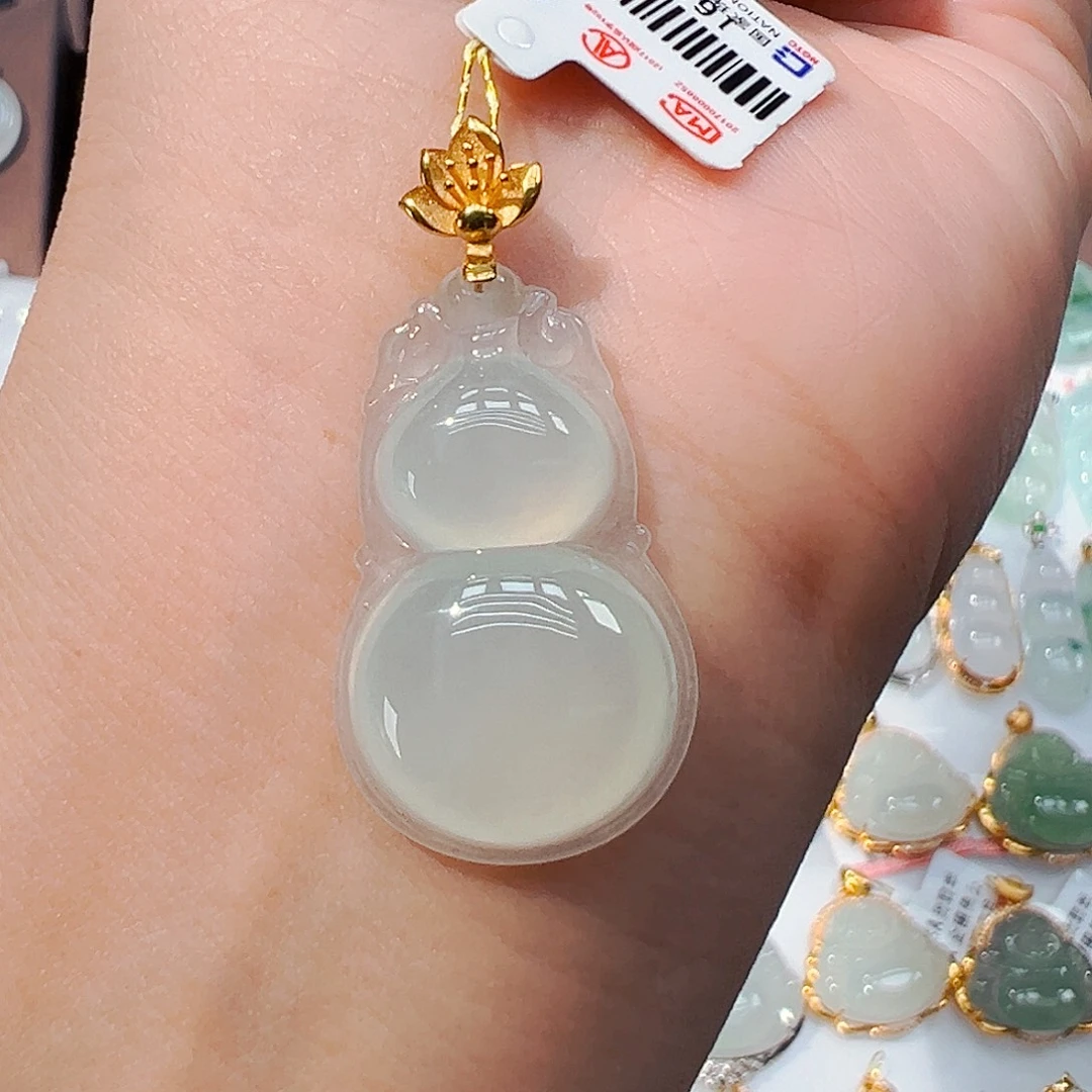 翡翠18K金镶嵌吊坠(不含链)葫芦