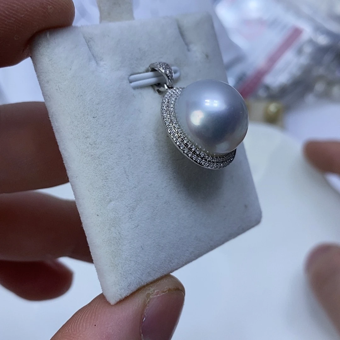 海水珍珠18K金镶嵌颈饰