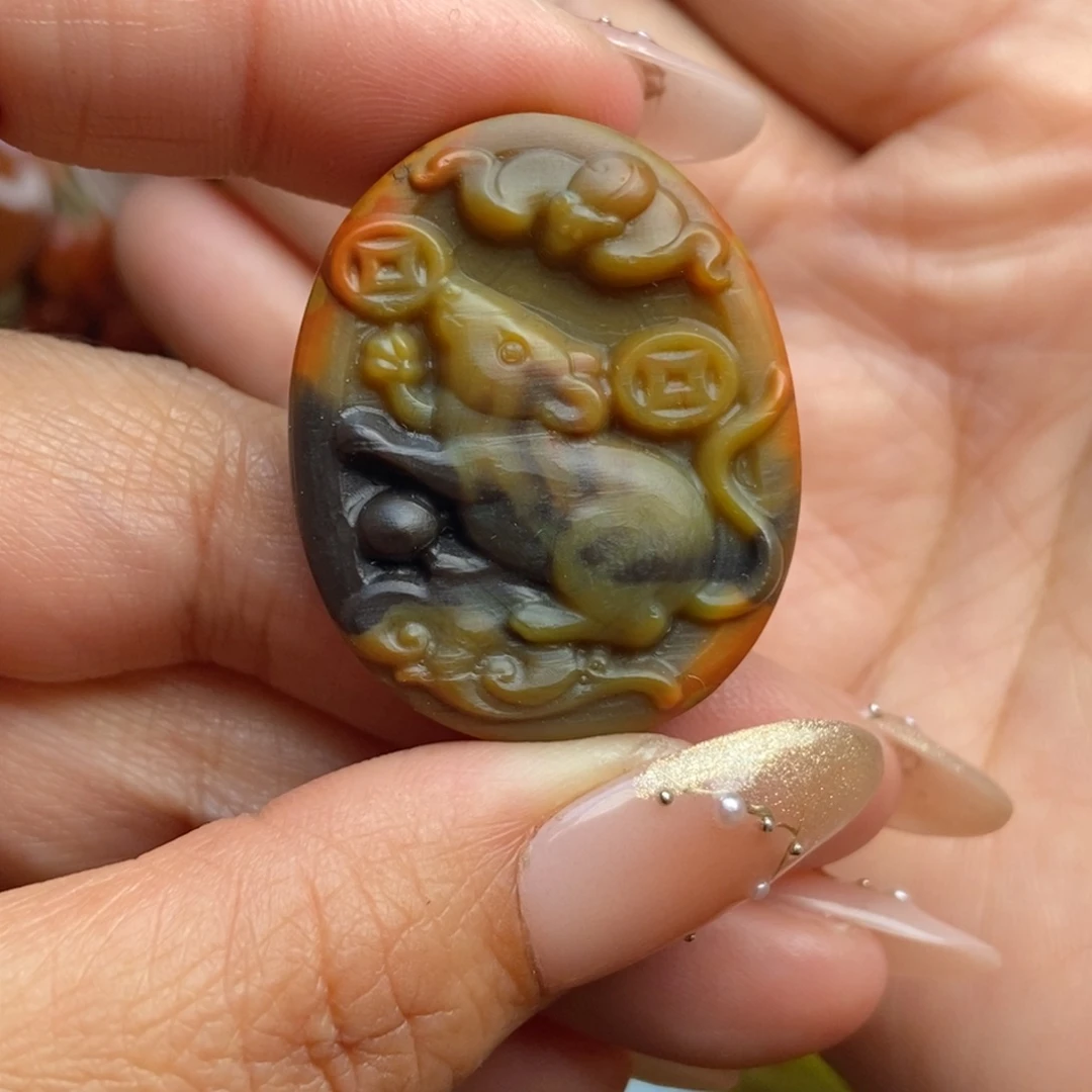 玛瑙/玉髓颈饰未镶嵌战国红