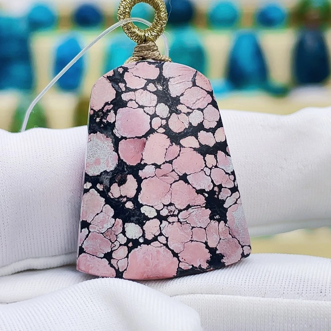 绿松石未镶嵌颈饰