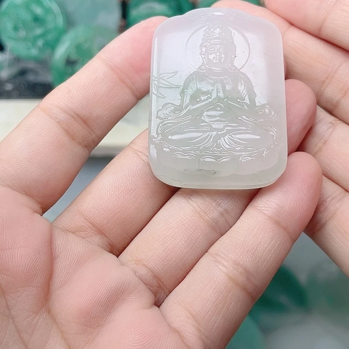 颈饰未镶嵌石英质玉迷**心