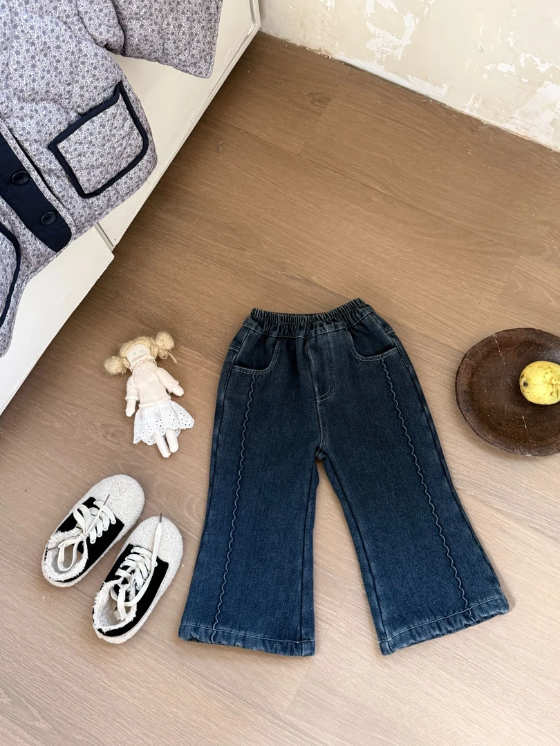 女童韩版加厚长裤2025冬季洋气百搭木耳边浮雕绣牛仔裤-86030