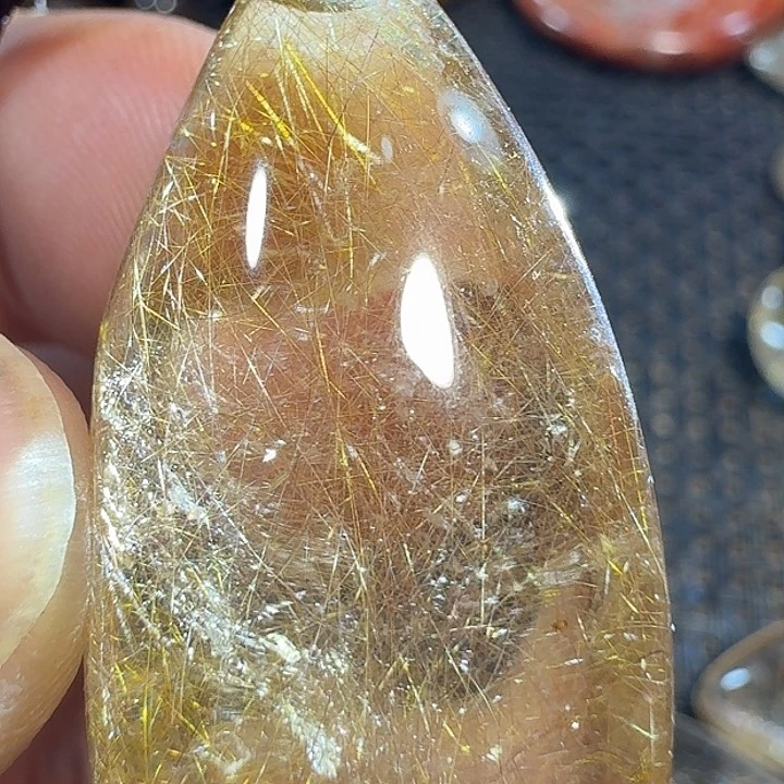 哈***乐未镶嵌吊坠(不含链)水晶好
