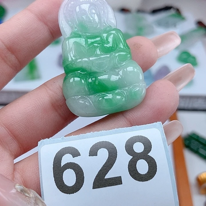 翡翠颈饰未镶嵌吊坠