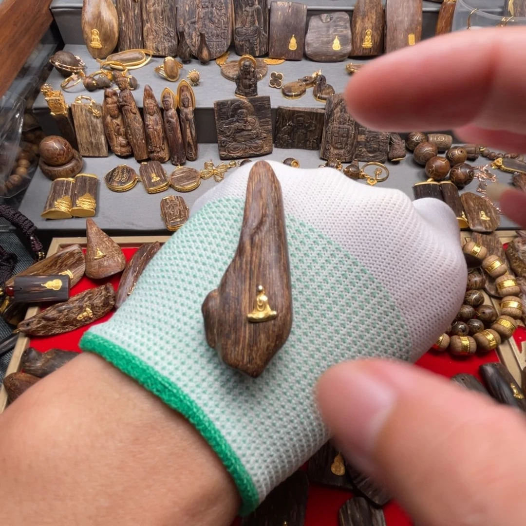 吊坠沉香A****℡沉香吊坠