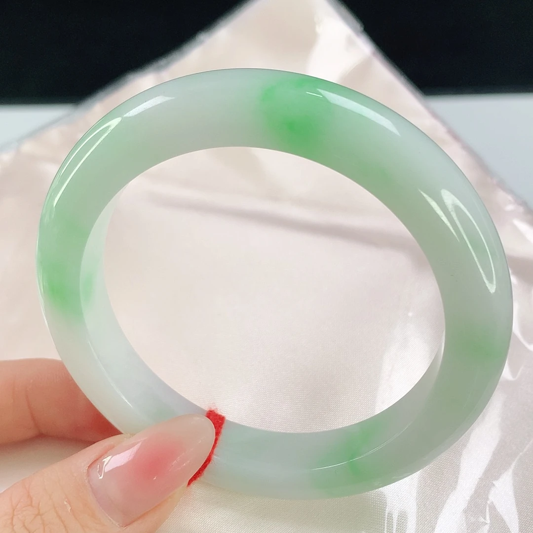 未镶嵌手镯翡翠821