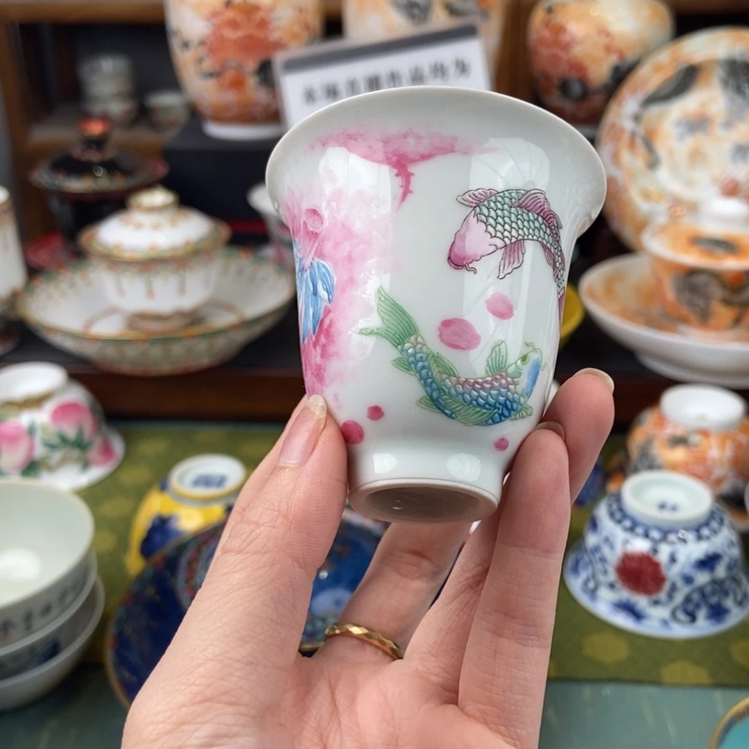 陶瓷的设计师是一个