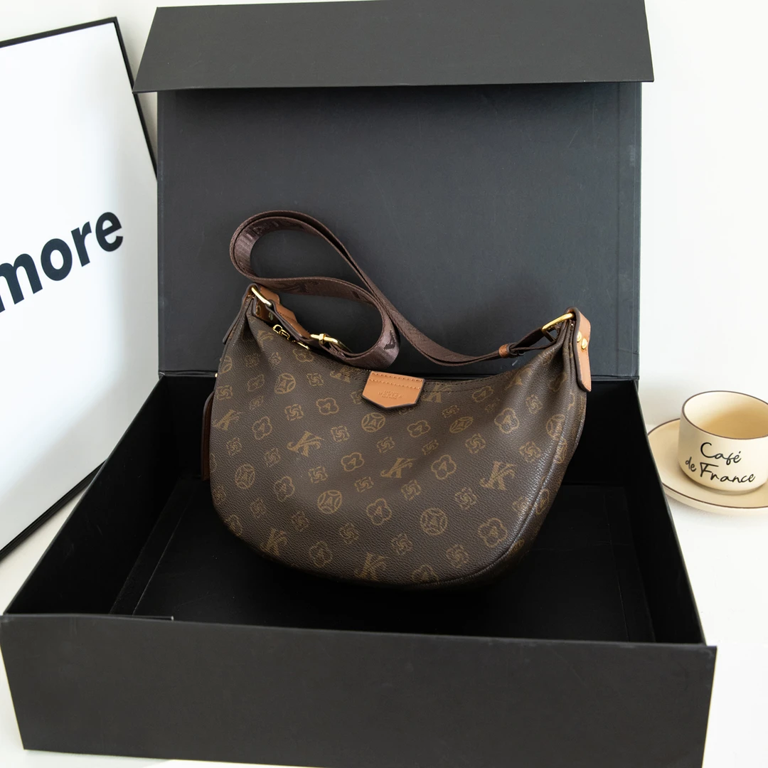 轻奢单肩胸挎腋下包包女包时尚复古四季百搭潮流斜挎饺子包