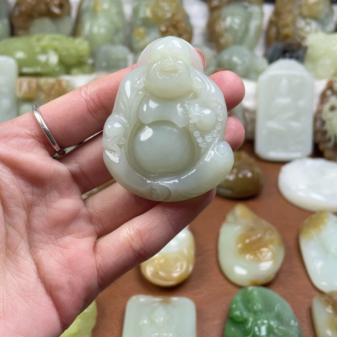 和田玉未镶嵌颈饰