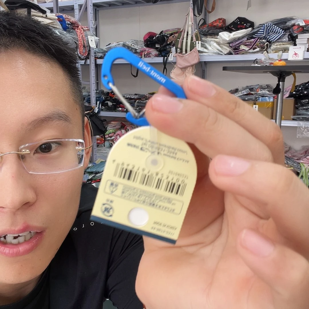 PU化妆包等各种产品