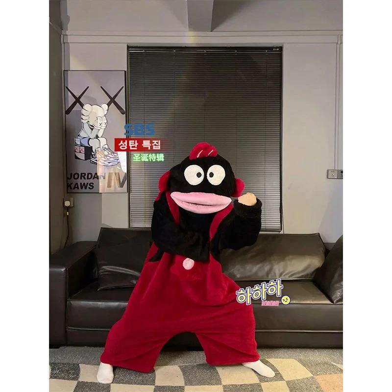 黑色丑鱼睡衣过年版连体冬季女珊瑚绒加厚情侣搞怪大嘴鱼睡袍红色