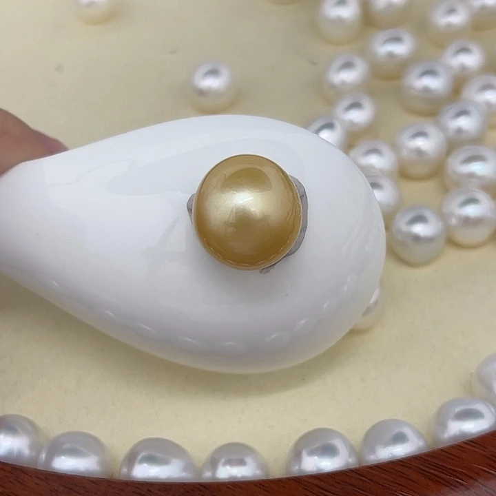 颈饰海水珍珠未镶嵌15.1 金珠 蛋形H5