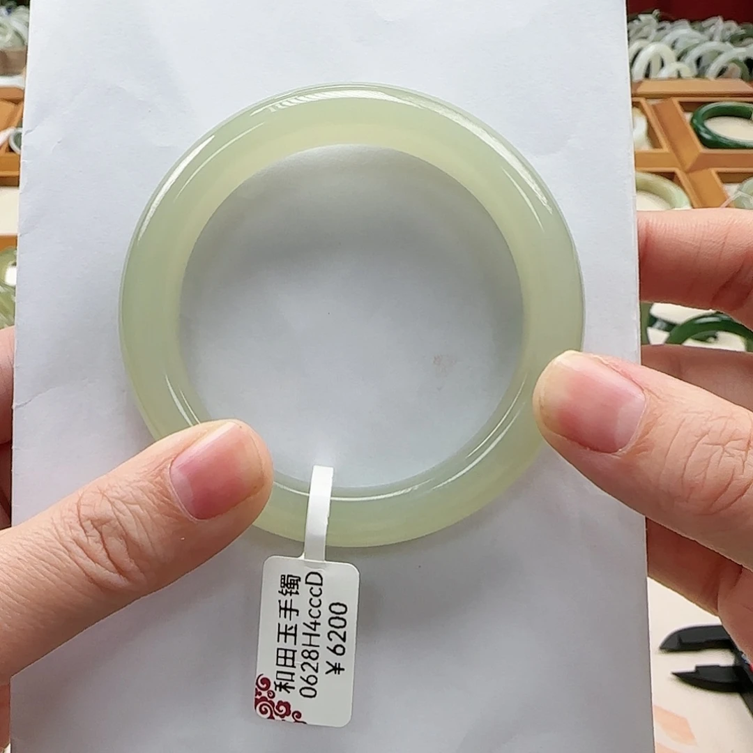 和田玉手镯未镶嵌57