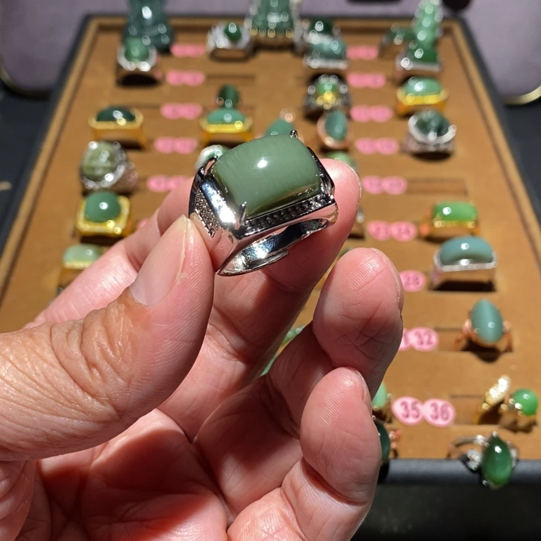 和田玉未镶嵌戒指