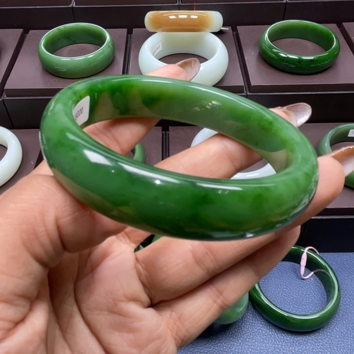 和田玉（碧玉）未镶嵌手镯62圈口可带
