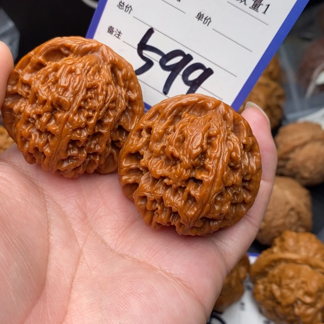 桃核把件南疆石43mo