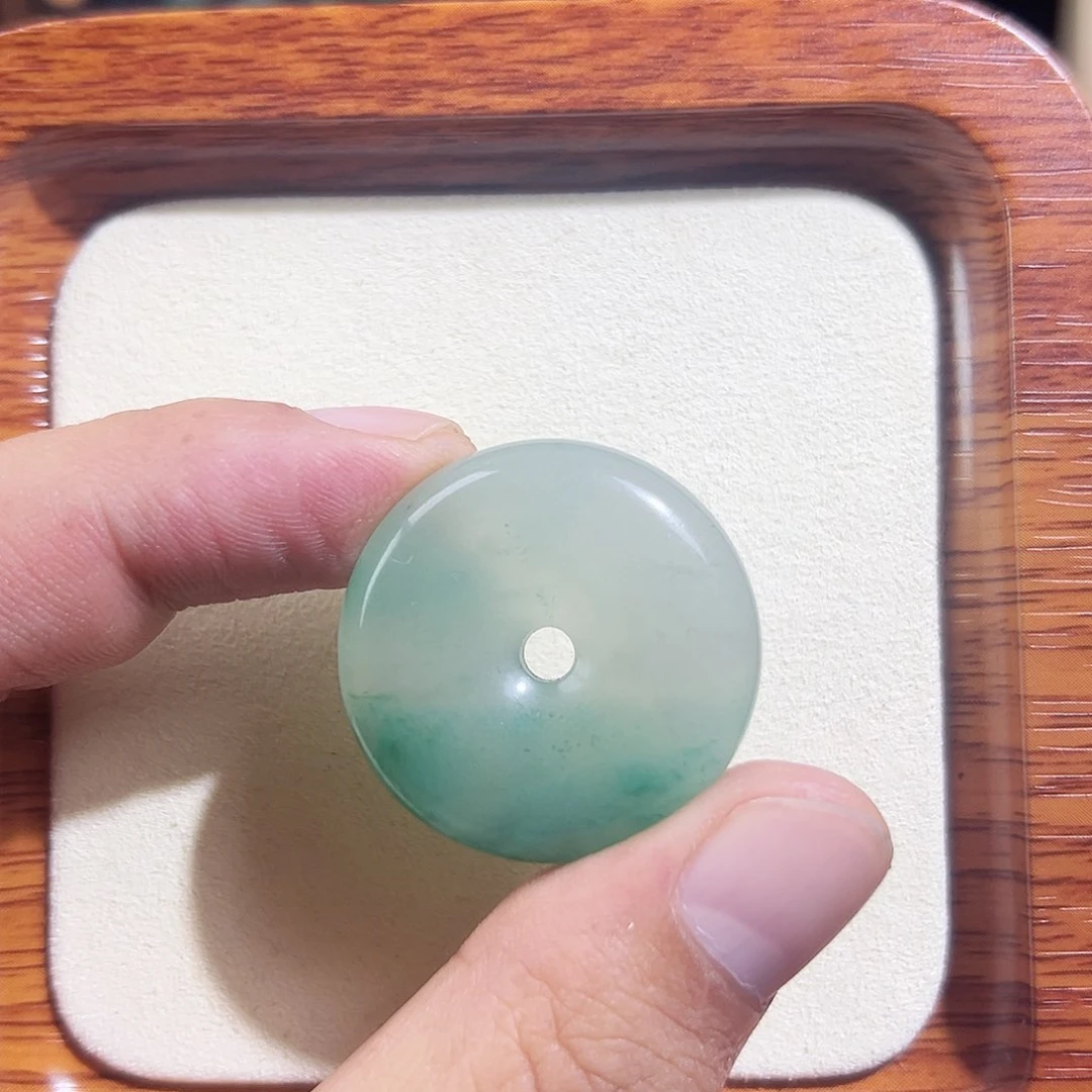 石英质玉合金颈饰随*记