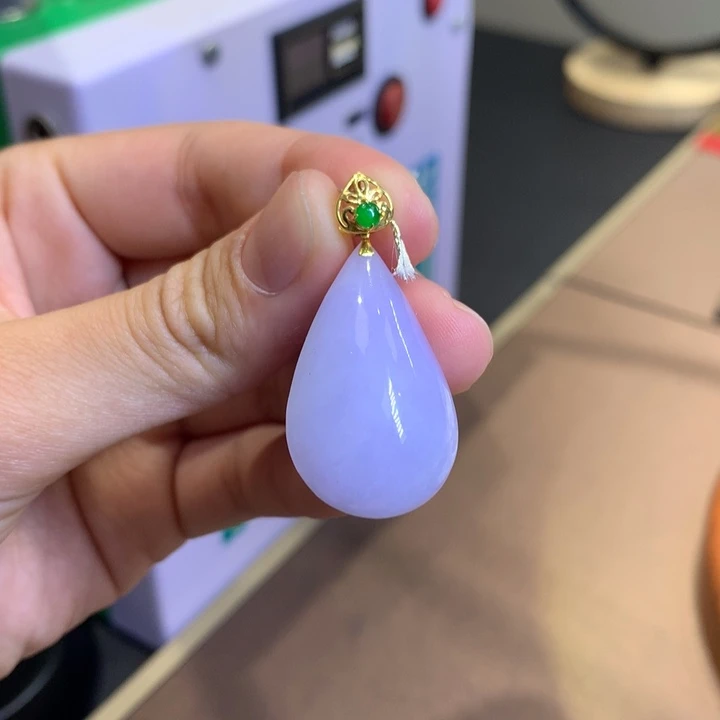 颈饰18K金镶嵌翡翠翡翠