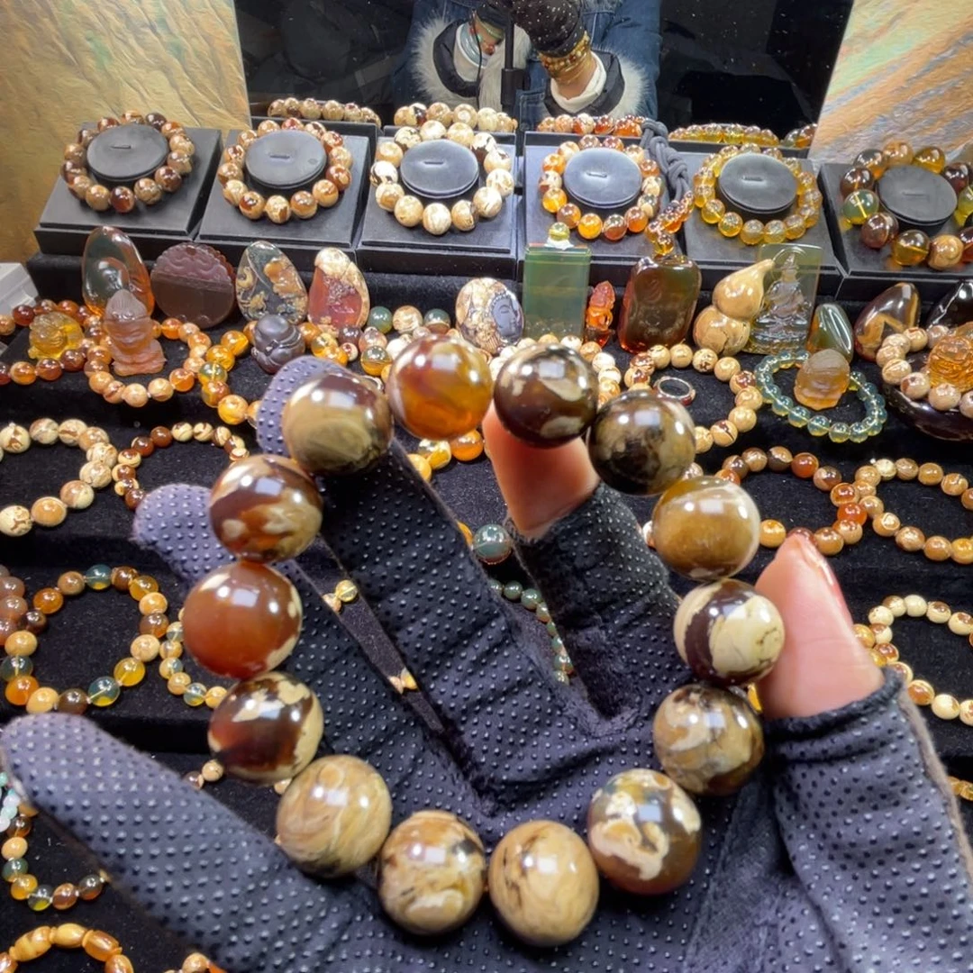 琥珀未镶嵌手串溶洞15微瑕