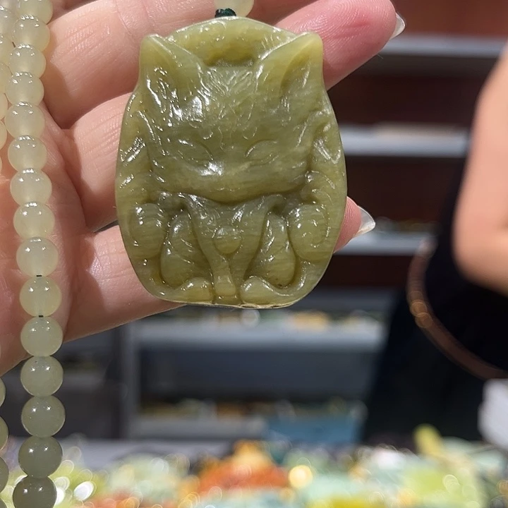 未镶嵌岫玉毛衣链