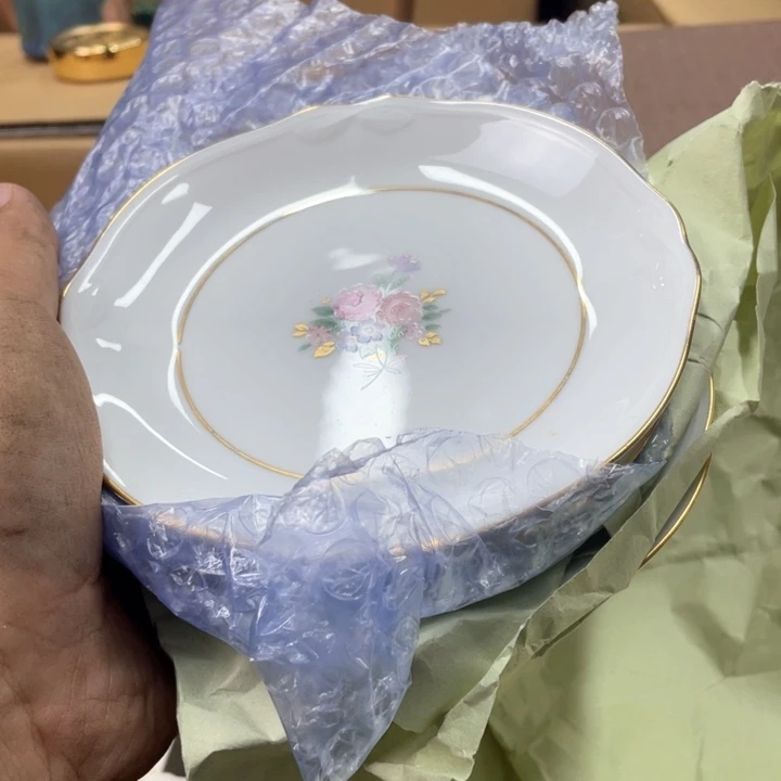 瓷片?*袭瓷片哈哈哈哈哈