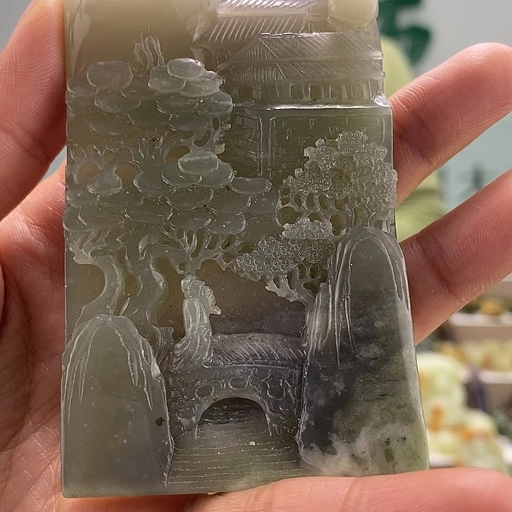 和田玉挂件未镶嵌有瑕