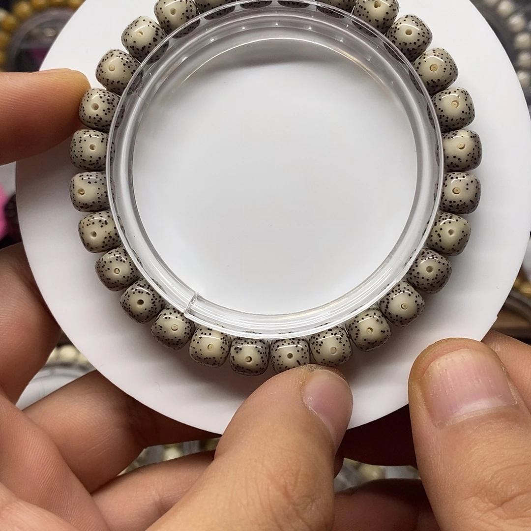 星月菩提吊坠糯冰奶奶灰8x7