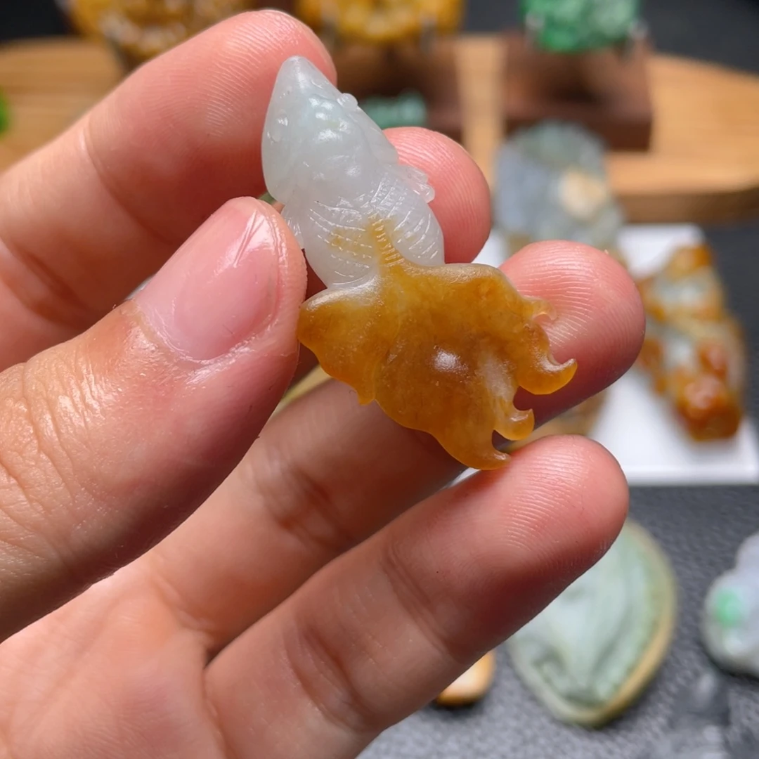 定制翡翠未镶嵌翡翠