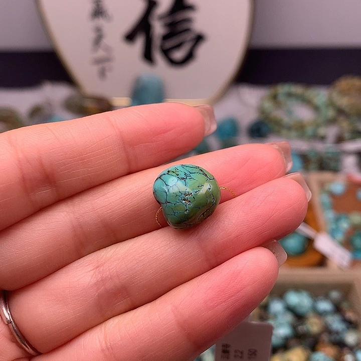 绿松石未镶嵌扣子